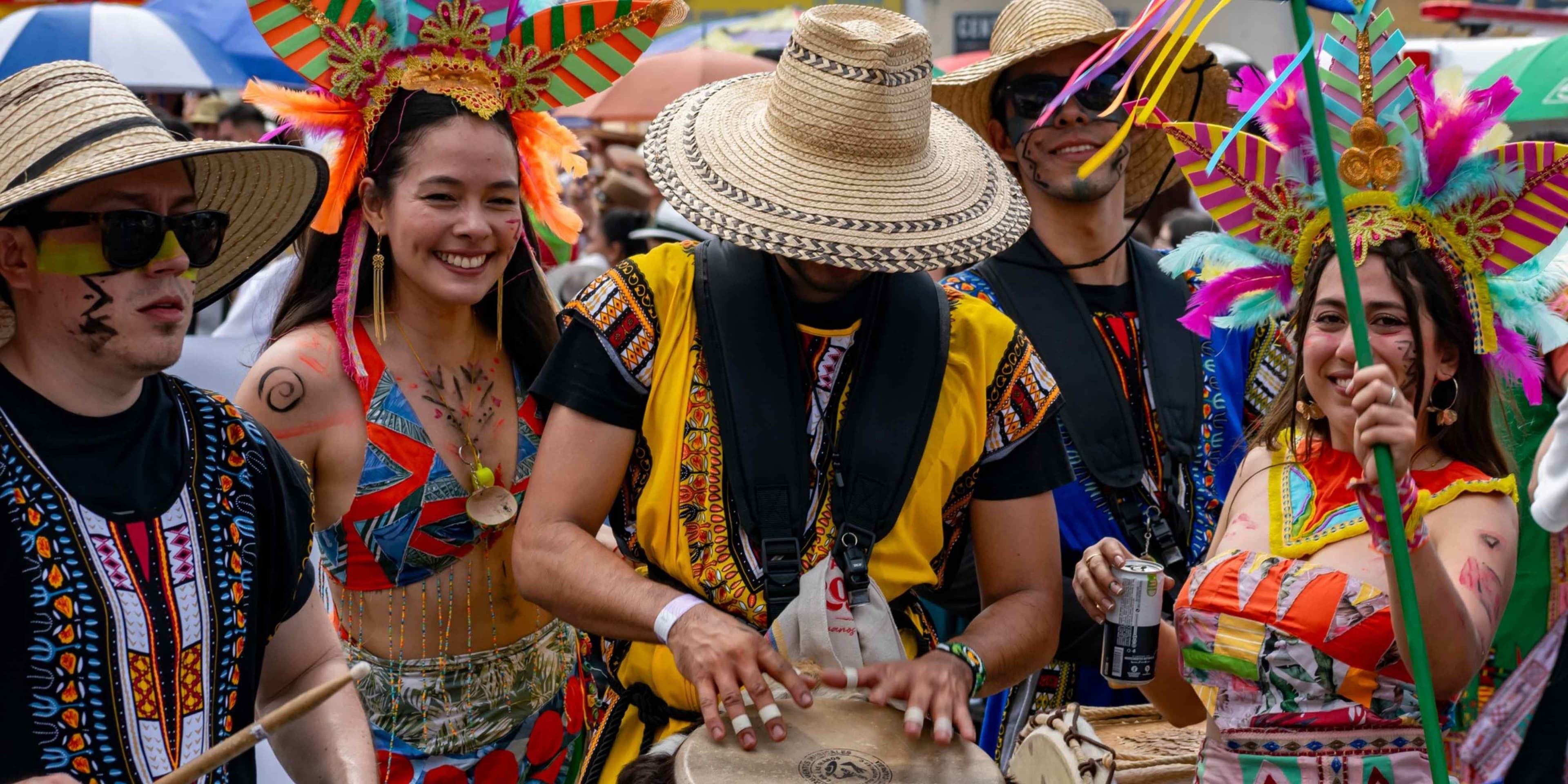 Pasaporte San Pedro: Ritmo, Calle y Sabor
