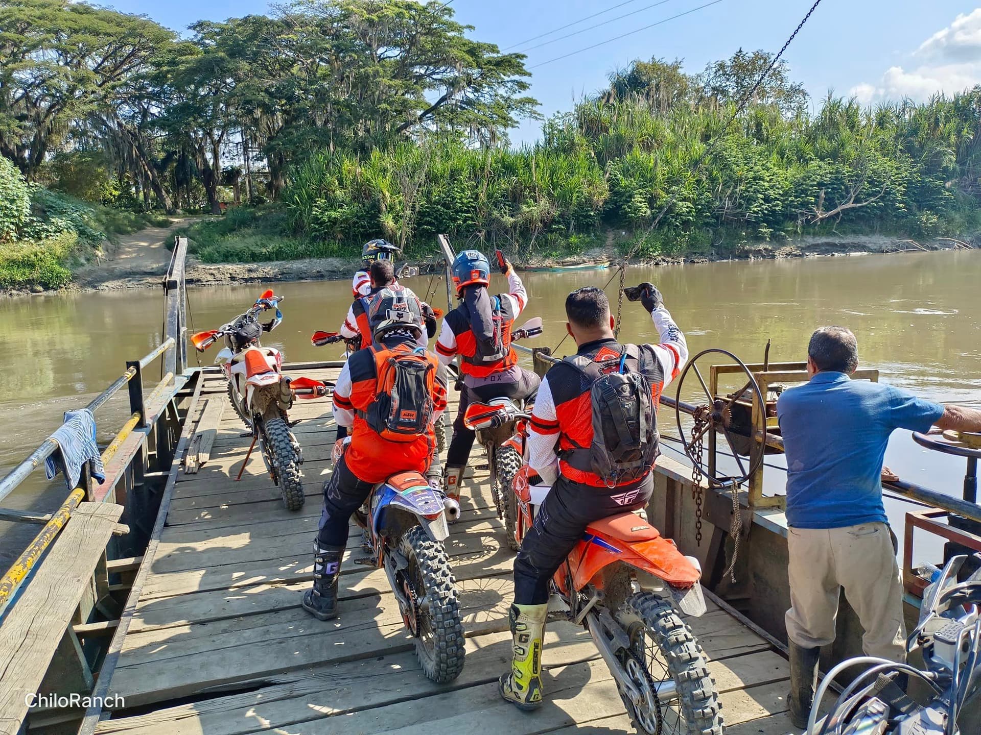 Enduro Tour - ChiloRanch Adventure